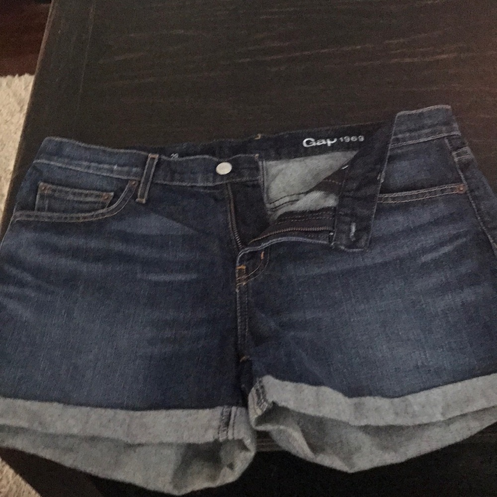 Gap denim shorts🔥